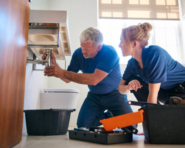Best Clogged Drain Plumber  in Legend Lake, WI
